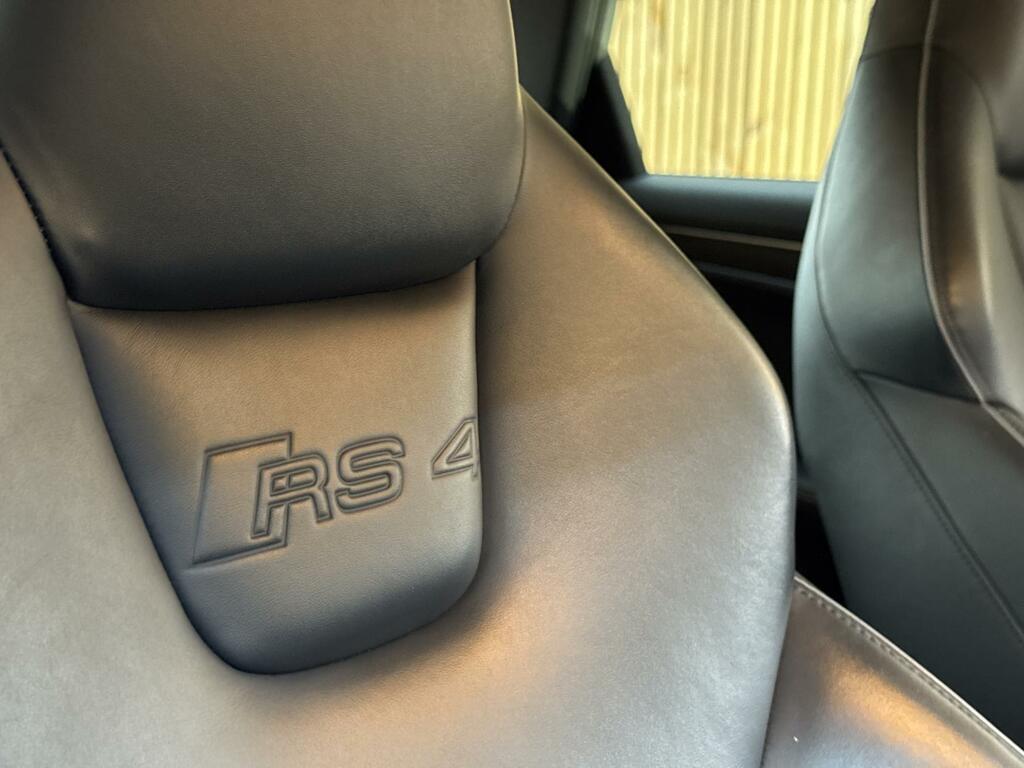 Audi RS4 Avant 4.2 Fsi V8 Black #16