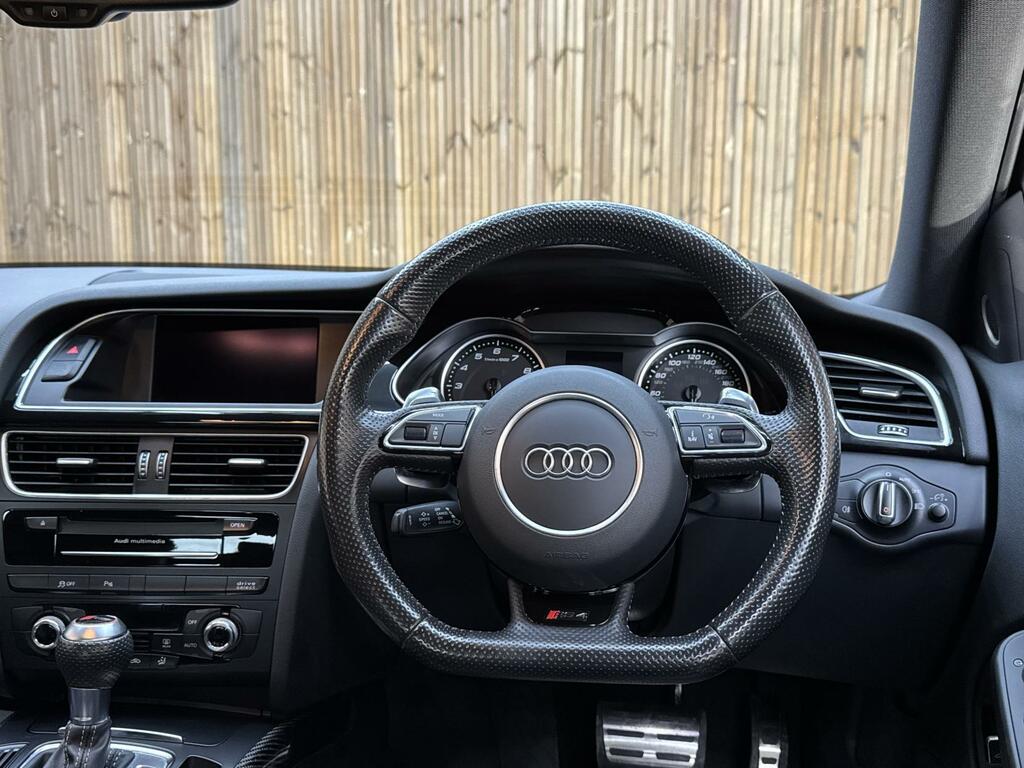 Audi RS4 Avant 4.2 Fsi V8 Black #25