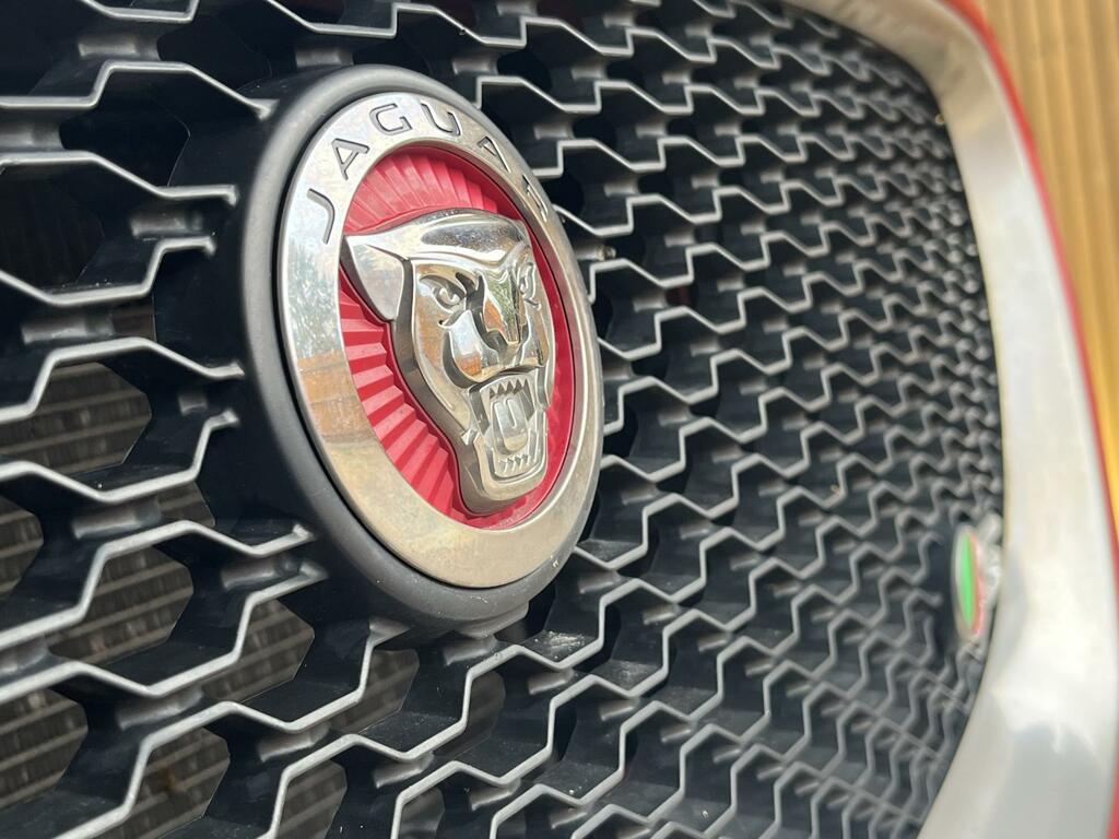 Jaguar F-Pace 3.0 D300 V6 Portfolio Awd Euro 6 Ss  #13
