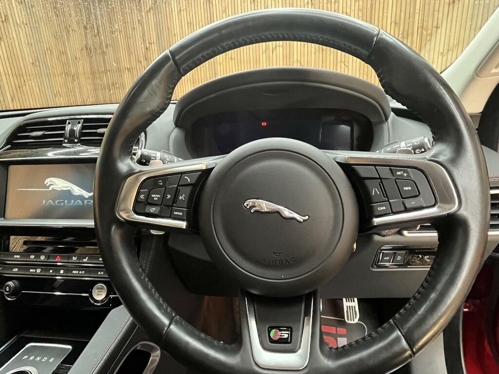 Jaguar F-Pace 3.0 D300 V6 Portfolio Awd Euro 6 Ss  #42