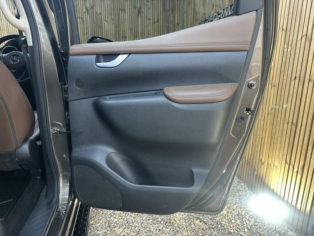 Mercedes-Benz X Class X350 Power D 4Matic White #23