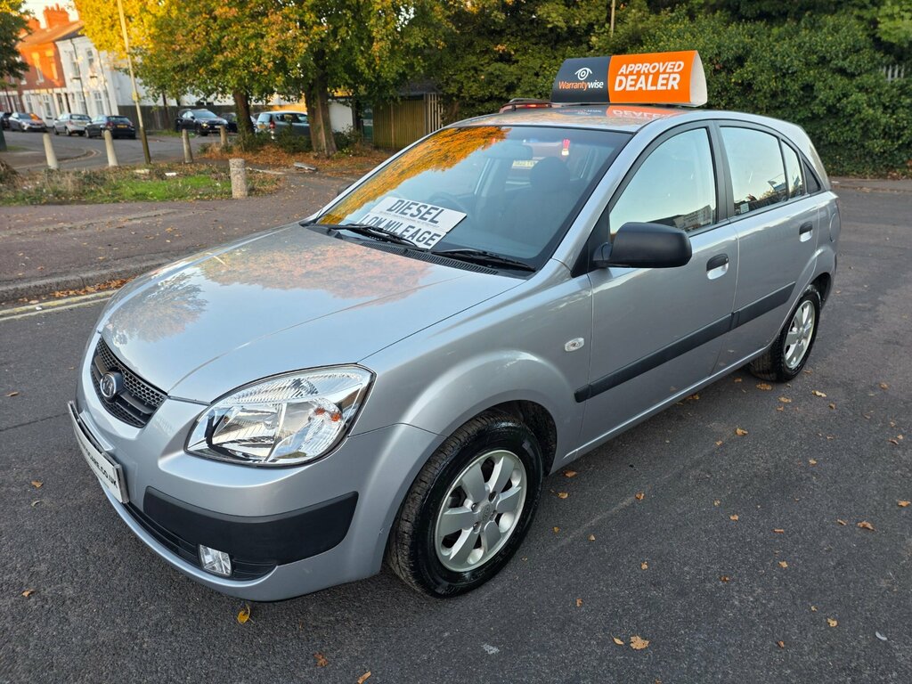 Kia RIO 1.5 Crdi 2 Silver #3