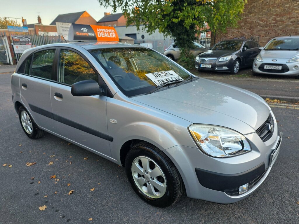 Kia RIO 1.5 Crdi 2 Silver