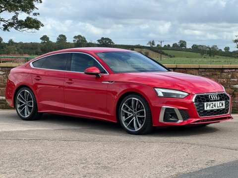 Audi A5 2.0 Tfsi 40 Red