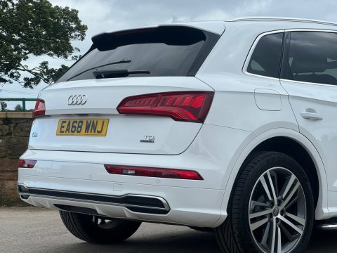 Audi Q5 2.0 Tdi 40 White #5