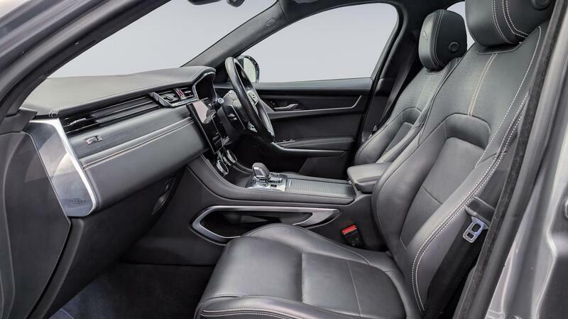 Jaguar F-Pace 2.0 D200 R-dynamic Hse KR21TVJ Grey #3