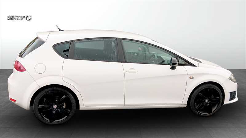 Seat Leon 2.0 Tdi Cr Fr Hatchback Euro 5 White #5