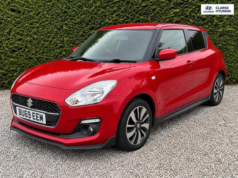 Suzuki Swift 1.2 Dualjet Attitude Hatchback E BU69EEM Red #3