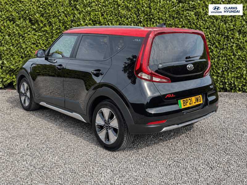 Kia Soul 64Kwh First Edition Suv 201 Bhp Black #6
