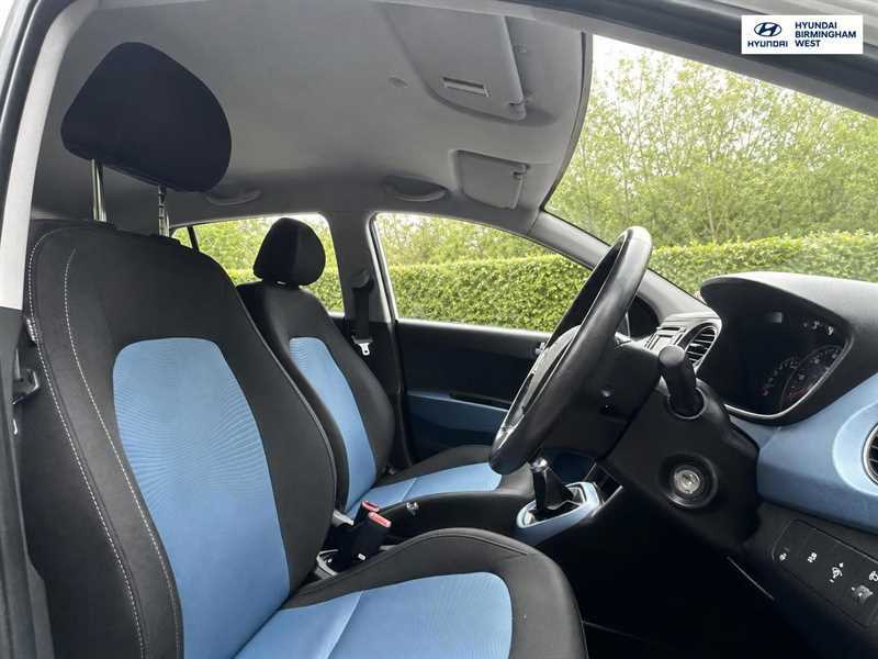 Hyundai I10 Hatchback White #14