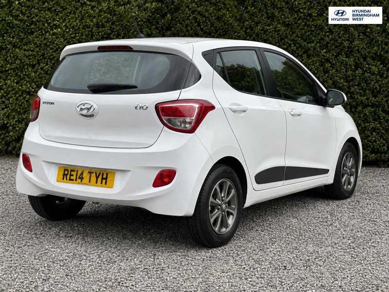 Hyundai I10 Hatchback White #8