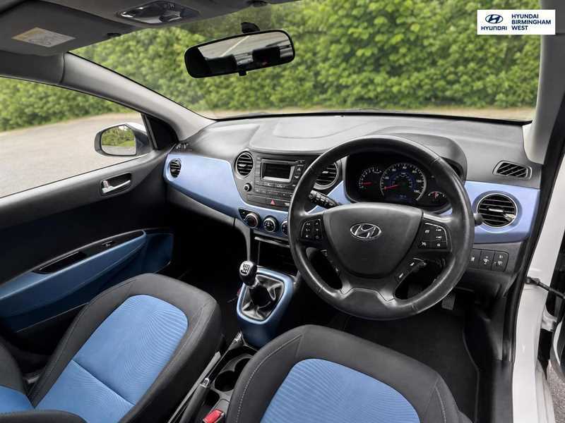 Hyundai I10 Hatchback White #13