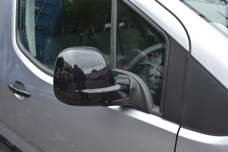 Citroen Berlingo Driver White #29