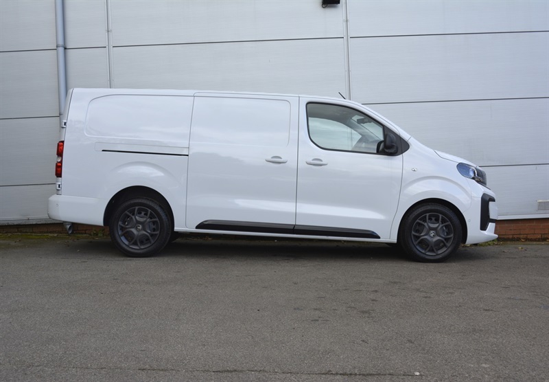 Vauxhall Vivaro 1.5 Turbo D Pro XL Panel Van 6Dr Lwb White #6