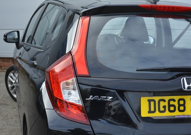 Honda Jazz 1.3 I-vtec Ex Navi Cvt Hatchback Grey #28