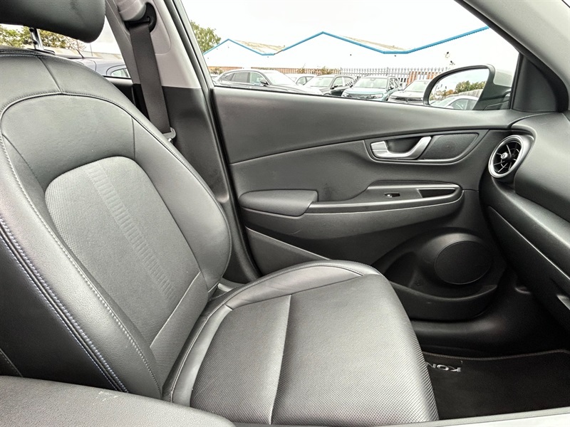 Hyundai Kona Ultimate Blue #32
