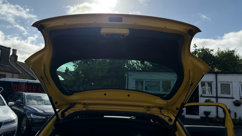 Citroen DS3 1.2 Puretech Dstyle Plus Euro 6 Ss Yellow #23