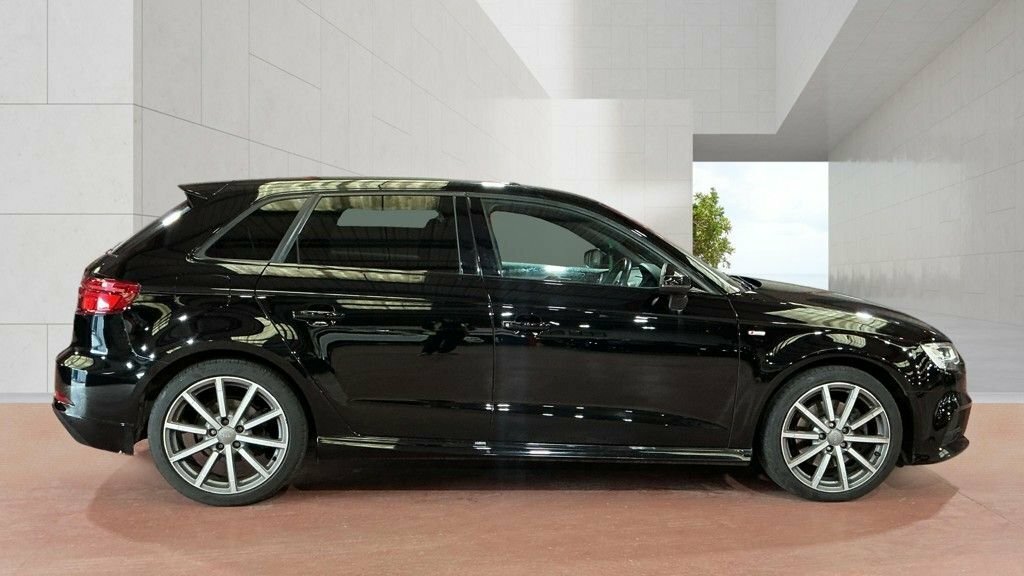 Audi A3 2L Black Edition Black #5