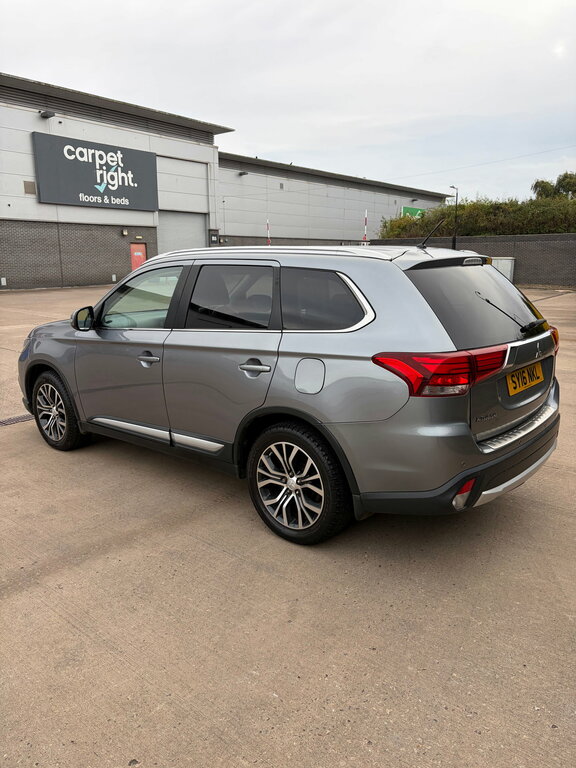 Mitsubishi Outlander 2.2 Di-d Gx3 Suv 4Wd Euro 6 Ss Grey #3