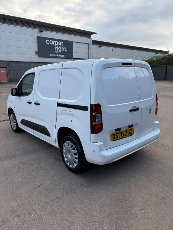 Vauxhall Combo 1.6 Turbo D 2300 Sportive Panel Van Man White #3