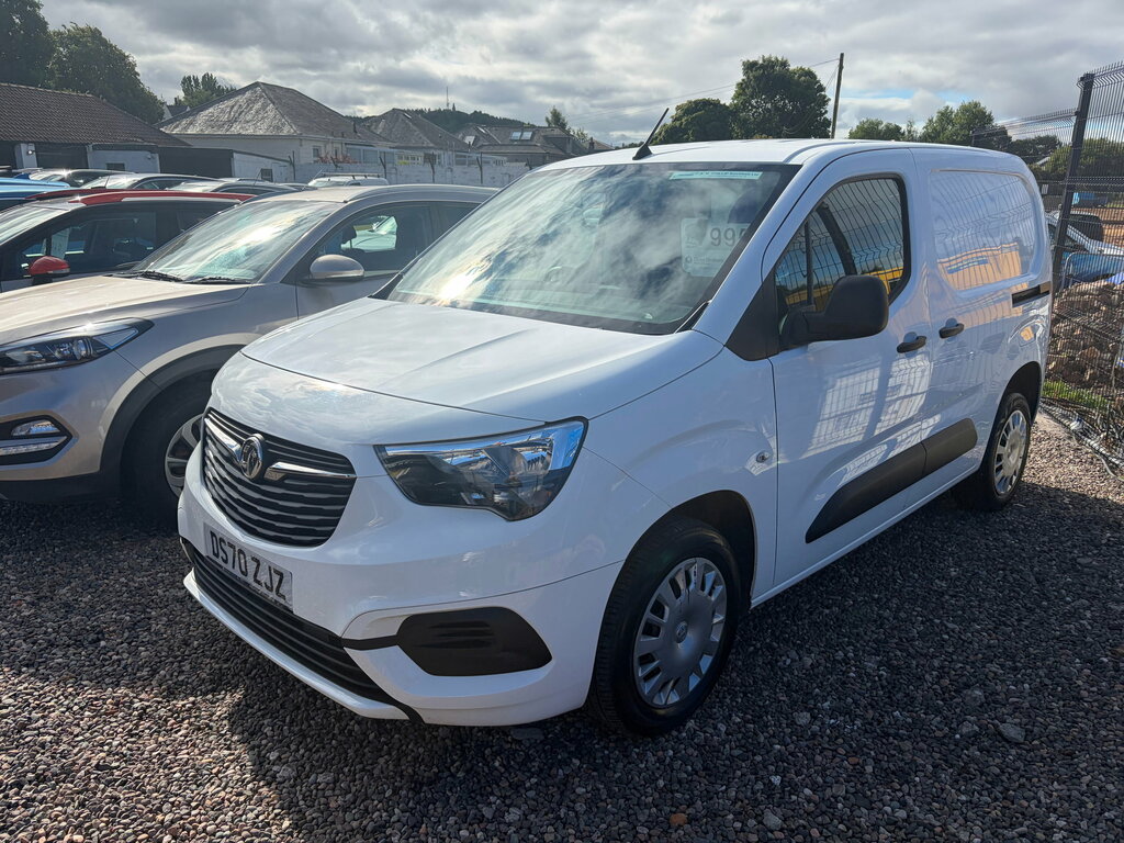 Vauxhall Combo 1.6 Turbo D 2300 Sportive Panel Van Man White