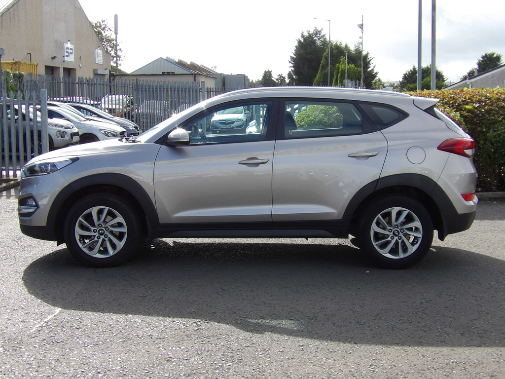 Hyundai Tucson Blue #3