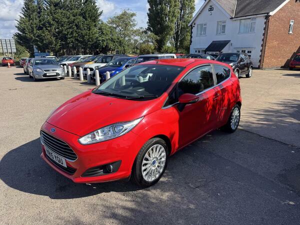 Ford Fiesta 1.0T Ecoboost Titanium Euro 6 Ss Red #3