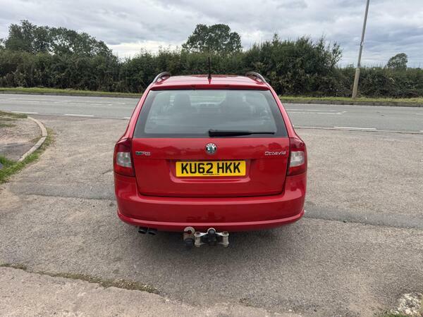 Skoda Octavia 2.0 Tdi Vrs Euro 5 Red #6
