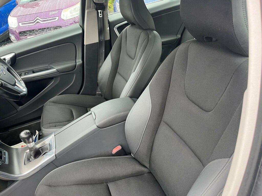 Volvo S60 D5 Se Black #25