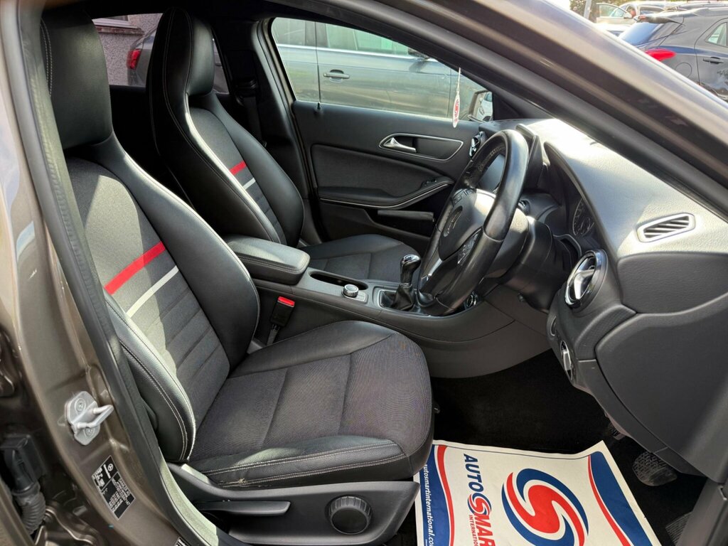 Mercedes-Benz A Class 2.0 A250 Blueefficiency Engineered By Amg 7G-dct E Blue #15