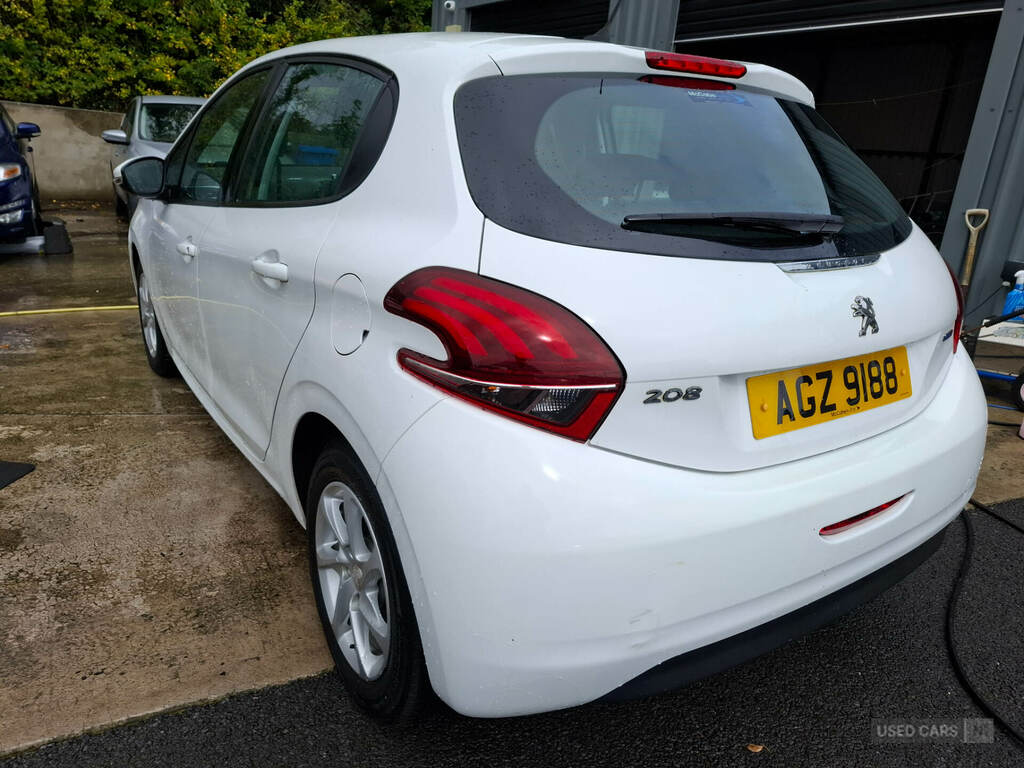 Peugeot 208 1.0 Puretech Active AGZ9188 White #4