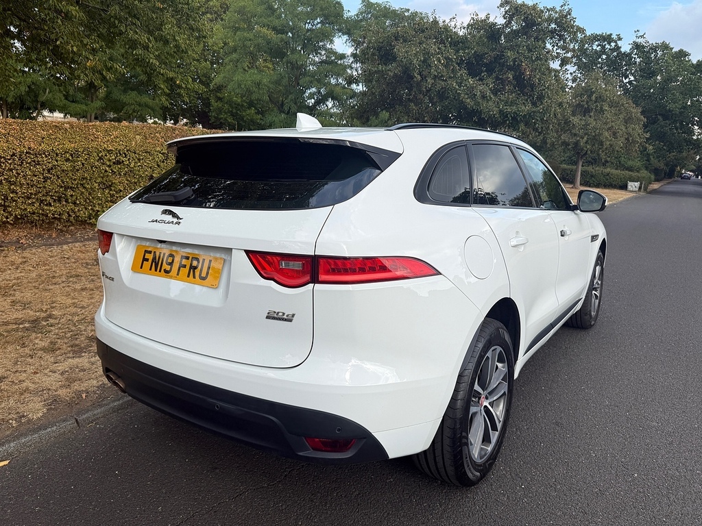 Jaguar F-Pace D180 R-sport U3695 Ulez FN19FRU White #3