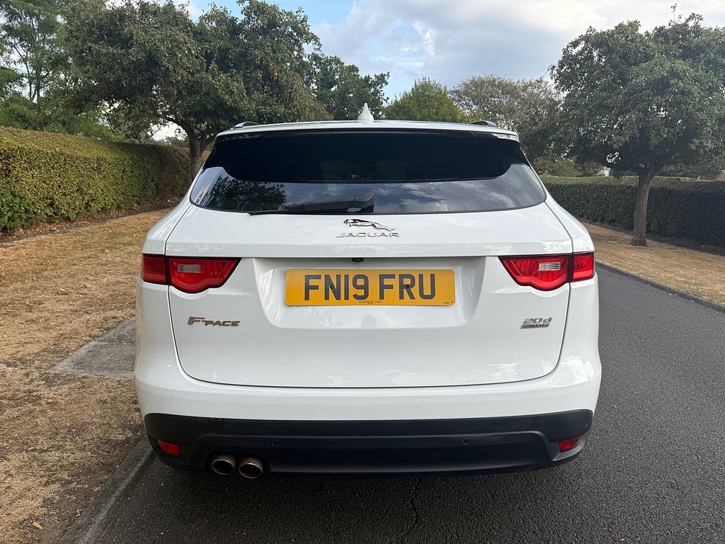 Jaguar F-Pace D180 R-sport U3695 Ulez FN19FRU White #4