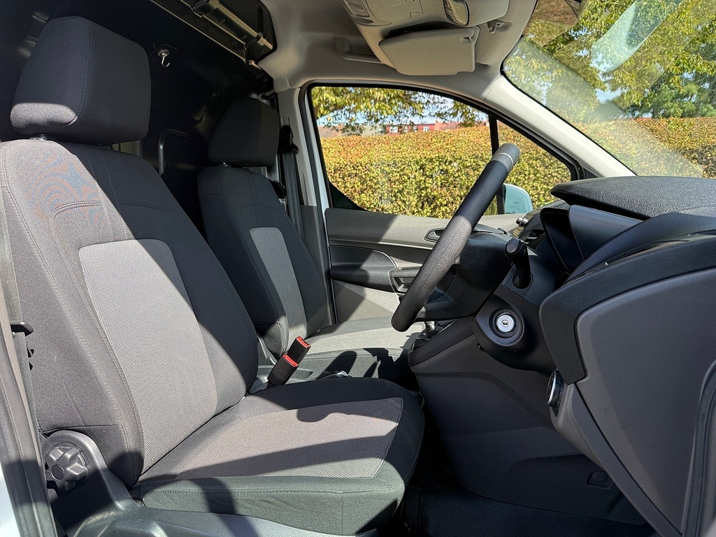 Ford Transit Connect 1.5 Ecoblue 120Ps Limited Van #20