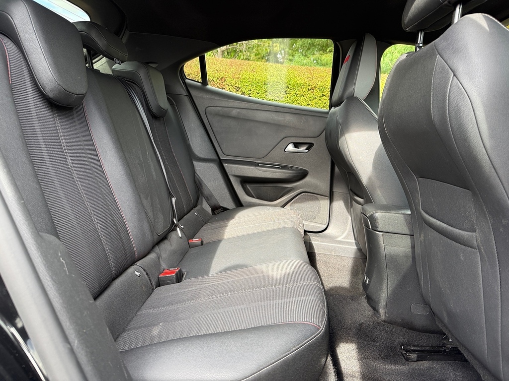 Vauxhall Mokka Elite Nav Premium Black #32