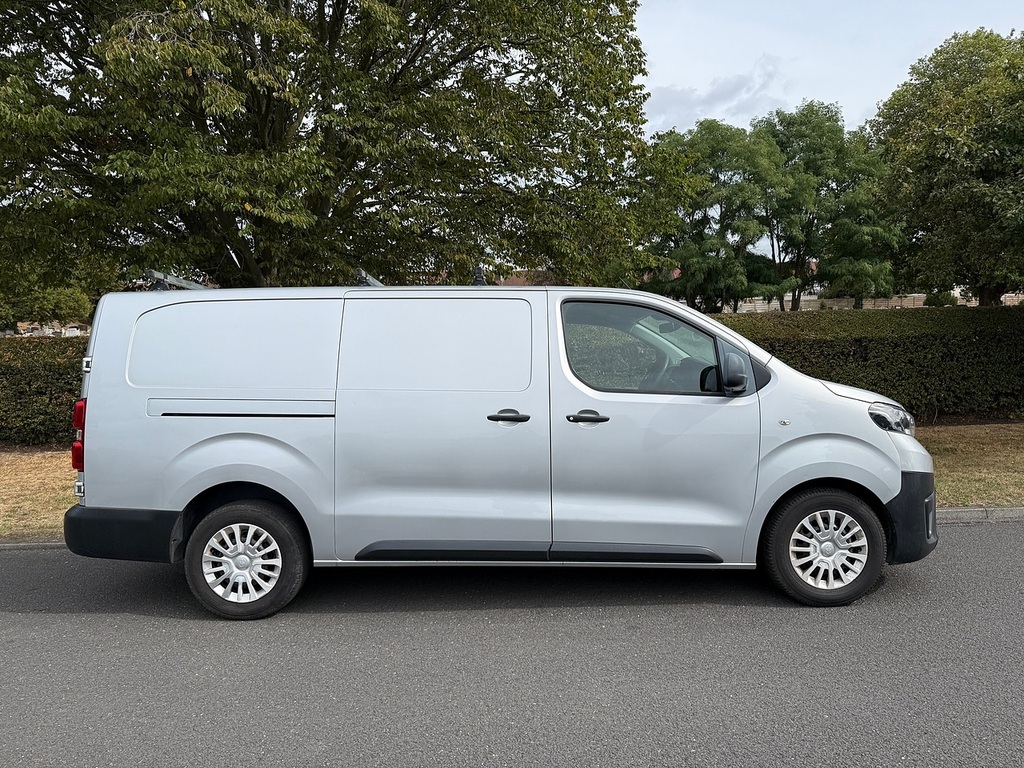 Toyota PROACE 1.6D Active Medium Panel Van 6Dr Mwb White #2