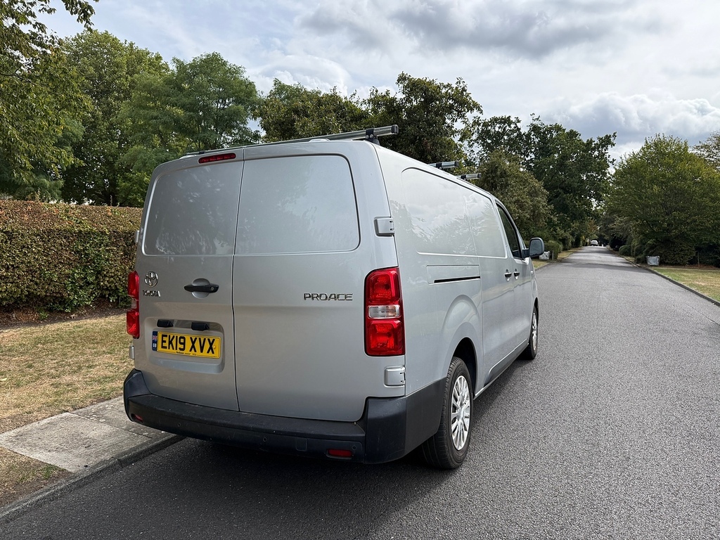 Toyota PROACE 1.6D Active Medium Panel Van 6Dr Mwb White #4