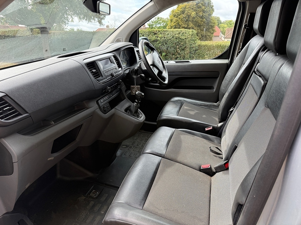Toyota PROACE 1.6D Active Medium Panel Van 6Dr Mwb White #22