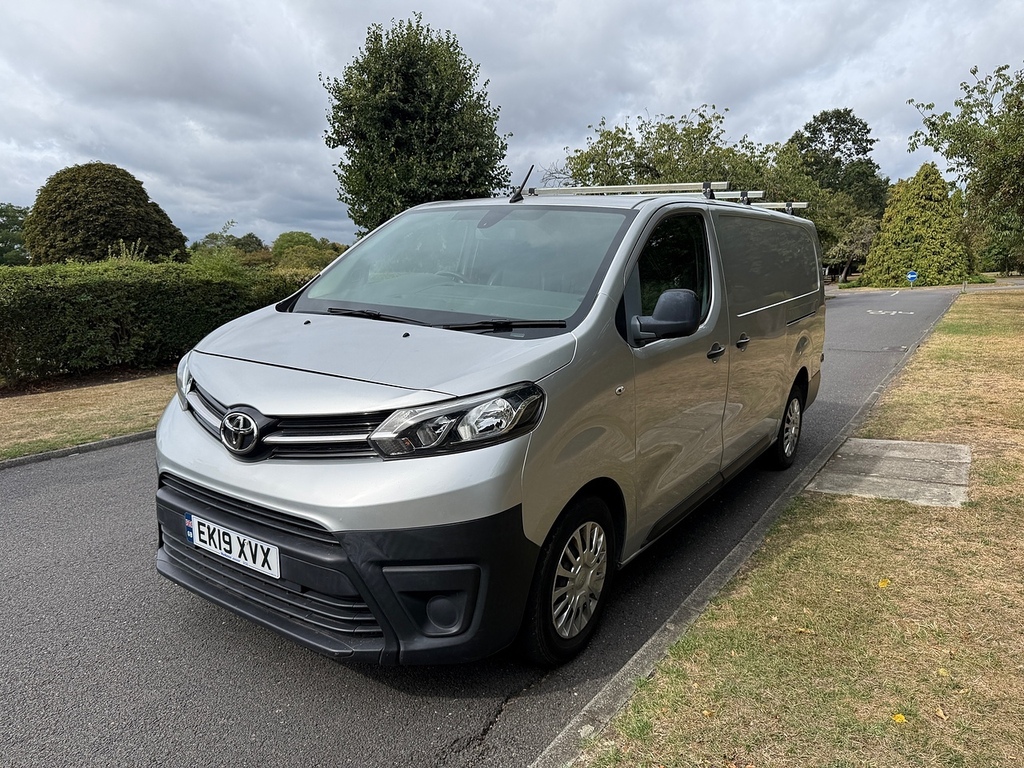 Toyota PROACE 1.6D Active Medium Panel Van 6Dr Mwb White #8