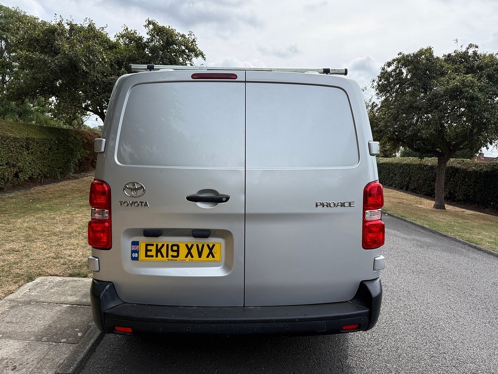Toyota PROACE 1.6D Active Medium Panel Van 6Dr Mwb White #5