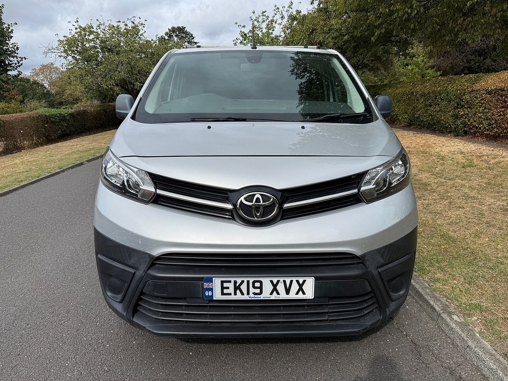 Toyota PROACE 1.6D Active Medium Panel Van 6Dr Mwb White #9