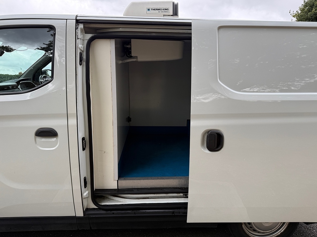 Maxus eDeliver 3 90Kw H1 Van 35Kwh Silver #29