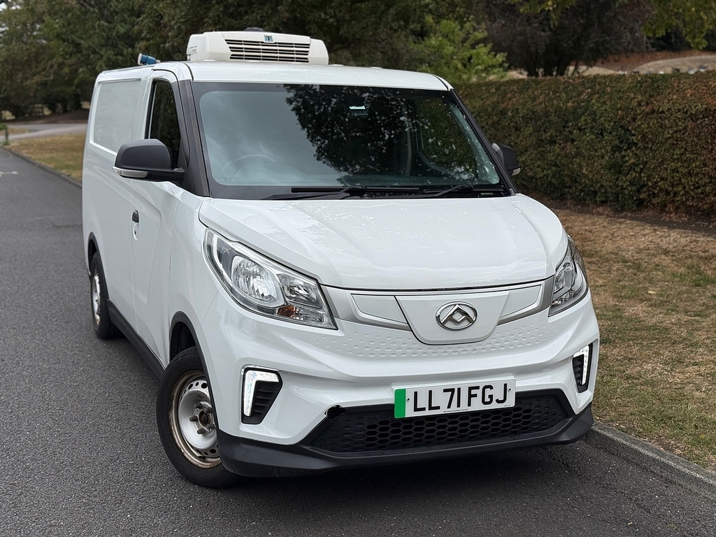 Maxus eDeliver 3 90Kw H1 Van 35Kwh Silver #1