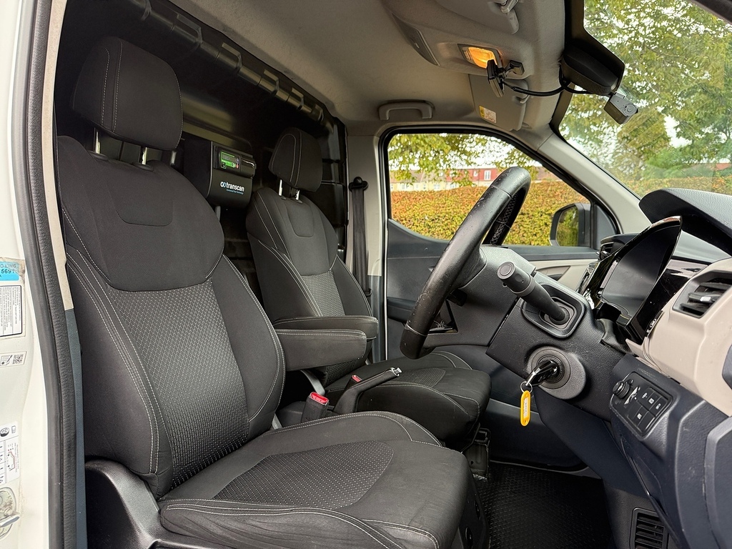 Maxus eDeliver 3 90Kw H1 Van 35Kwh Silver #25