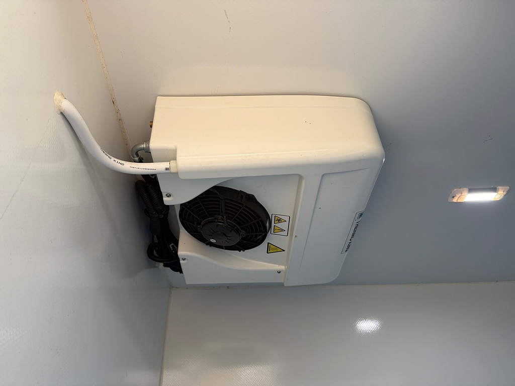 Maxus eDeliver 3 90Kw H1 Van 35Kwh Silver #30