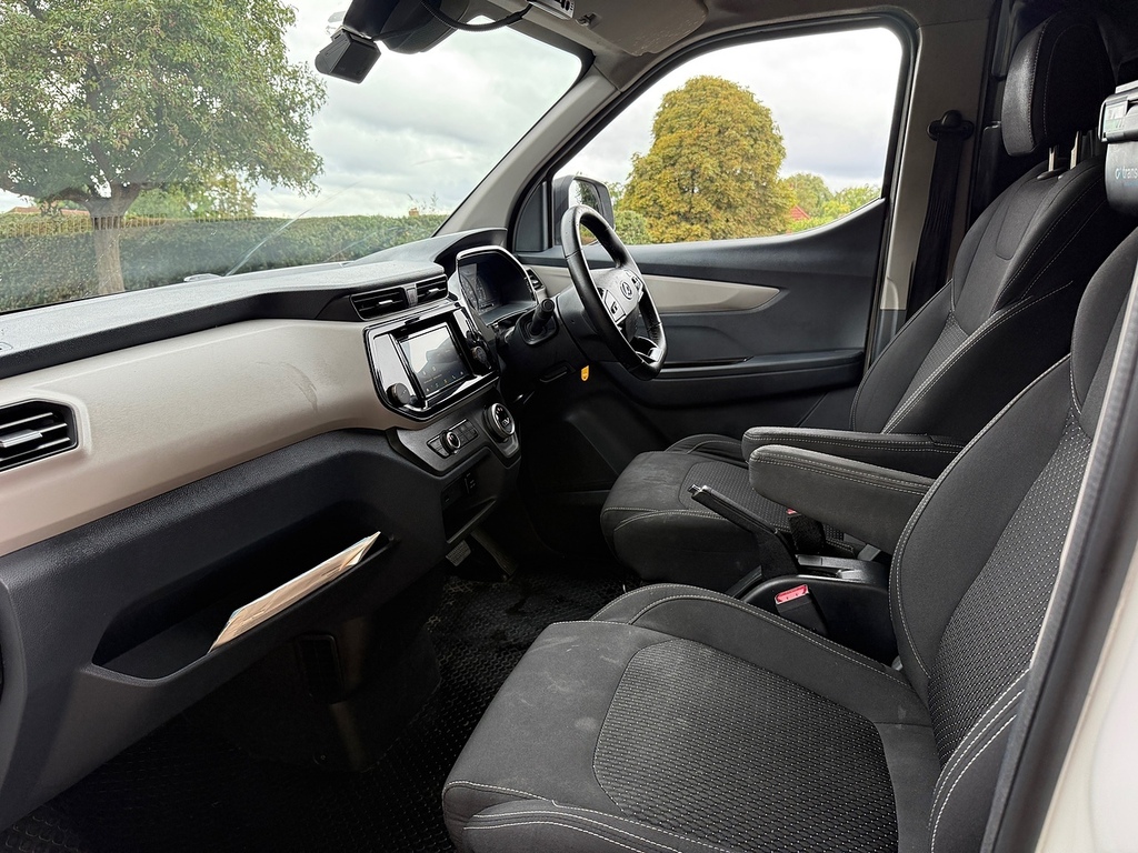 Maxus eDeliver 3 90Kw H1 Van 35Kwh Silver #26