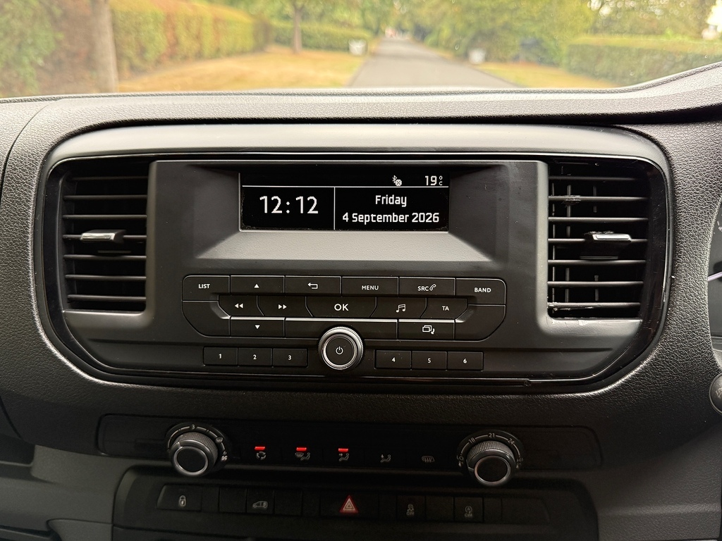 Vauxhall Vivaro 1.6 Cdti 2700 Sportive Panel Van Black #11
