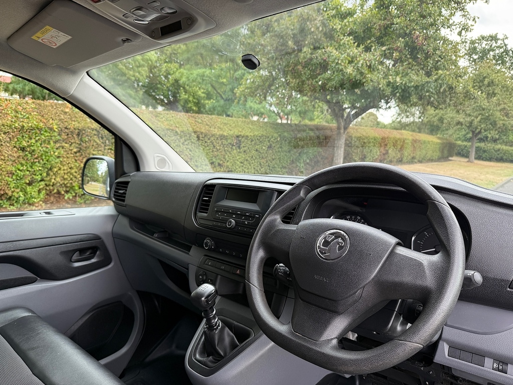 Vauxhall Vivaro 1.6 Cdti 2700 Sportive Panel Van Black #9