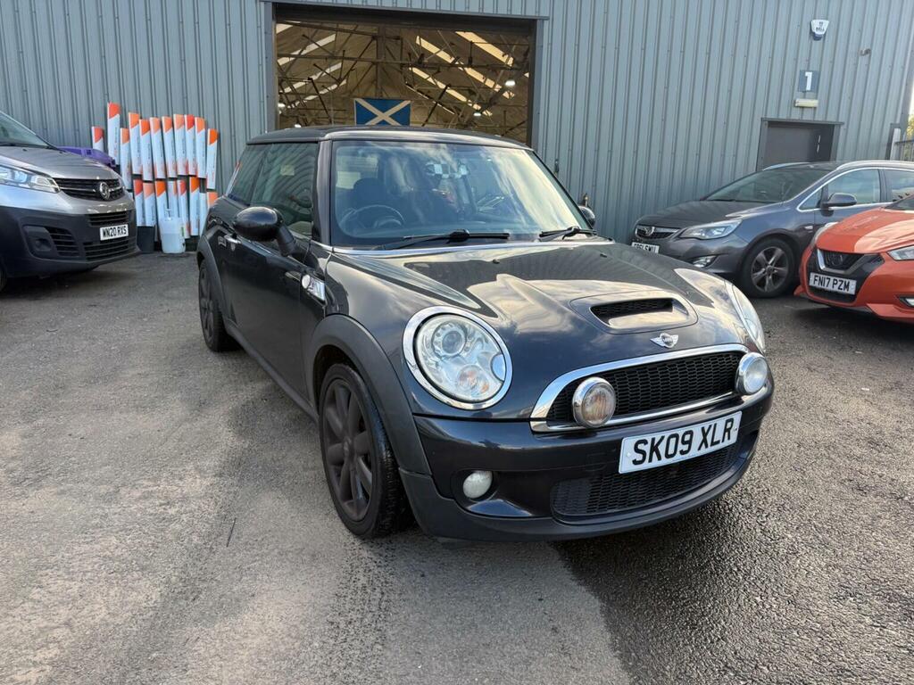 Mini Hatch 1.6 Cooper Hatchback Euro 4 120 Yellow #1