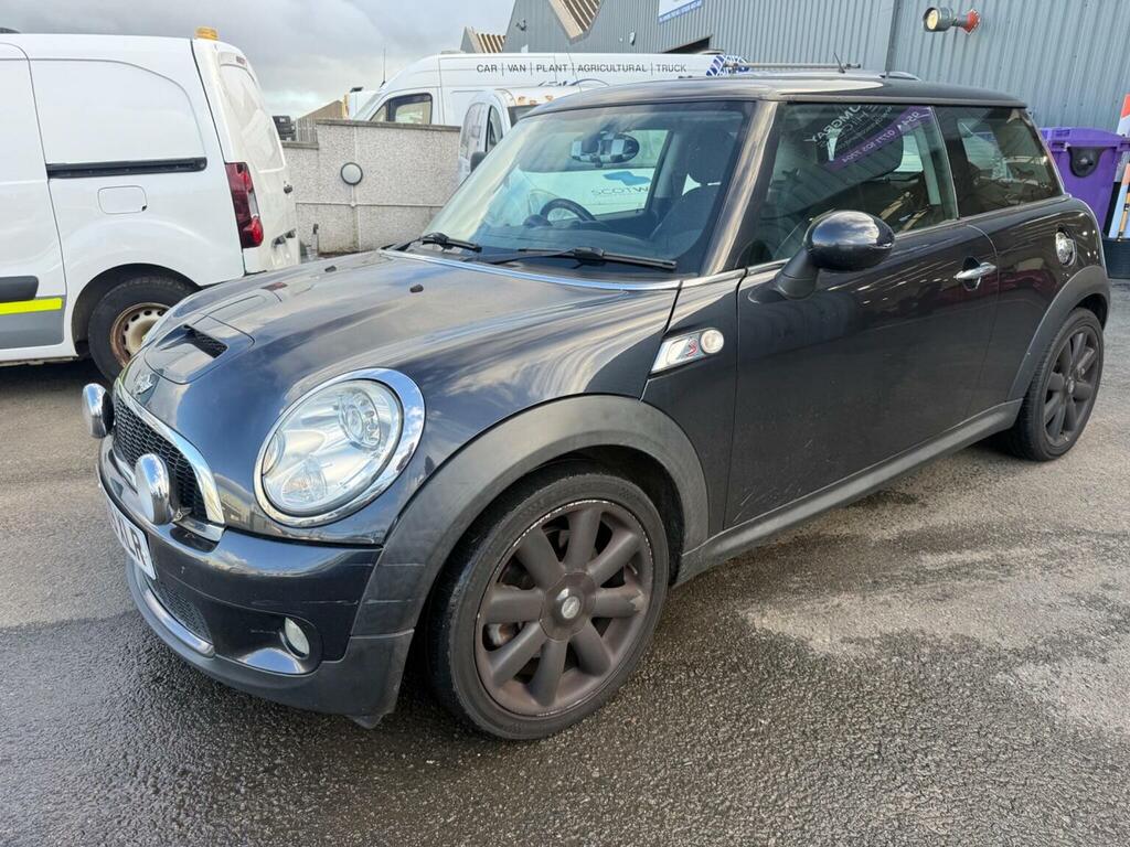 Mini Hatch 1.6 Cooper Hatchback Euro 4 120 Yellow #2
